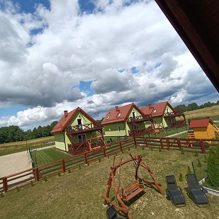 Zielona Ostoja - Domy Caloroczne Z Wlasna Linia Brzegowa Prażmowo Exteriér fotografie